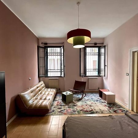 Venetian Pink Apartment In Dorsoduro Veneza Exterior foto